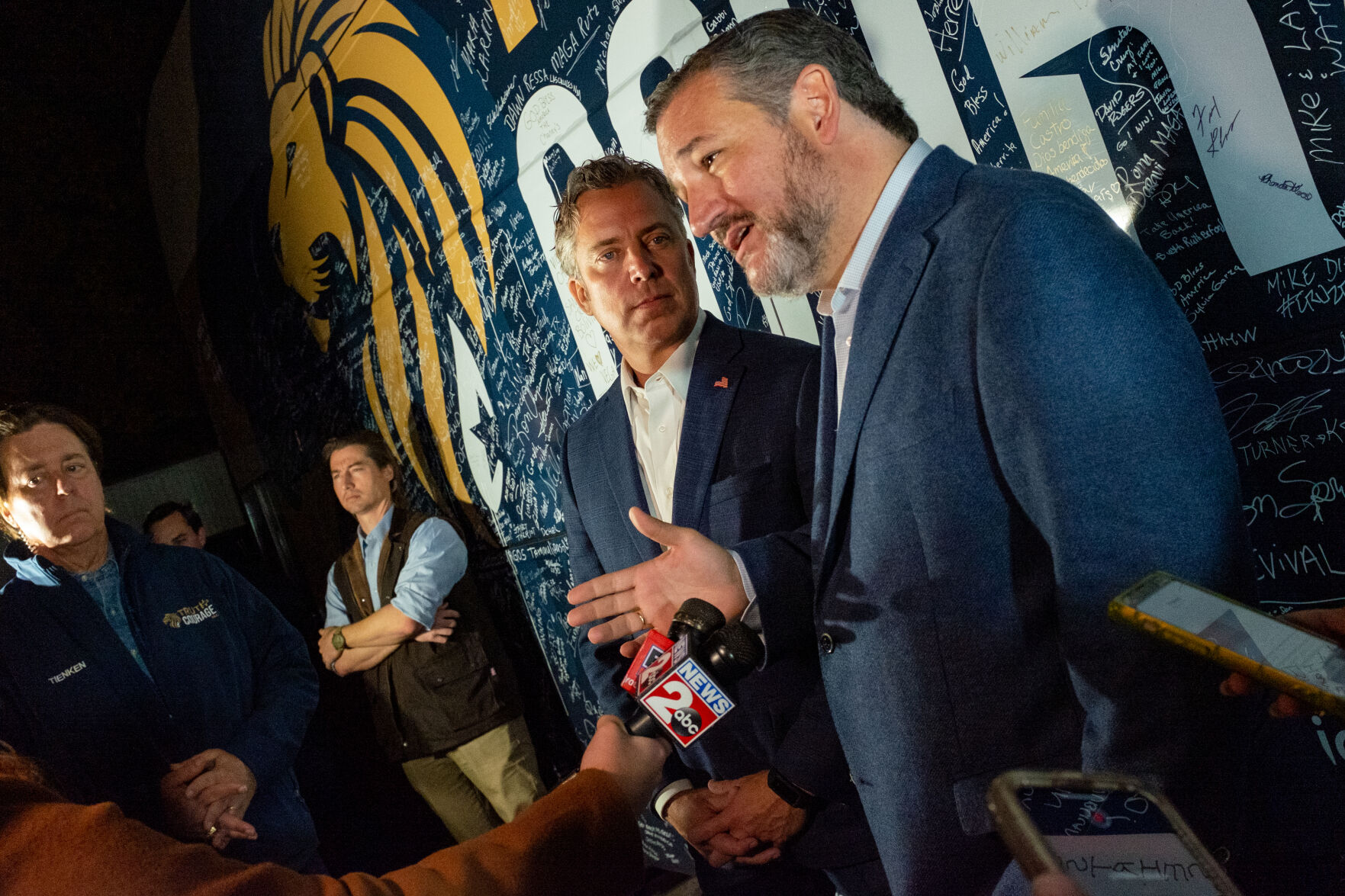 Ogles_Cruz_2022PRINT-11.jpg
